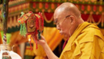 Avalokiteshvara Empowerment and Public Talk
