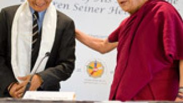 His Holiness Finds a Warm Welcome in Vienna