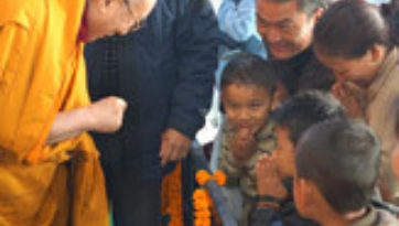His Holiness the Dalai Lama Completes his Series of Teachings in Sarnath
