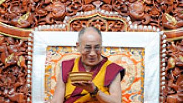 His Holiness the Dalai Lama sets off from Hunsur